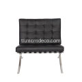 Black Leather Knoll Barcelona Chair na may Ottoman.